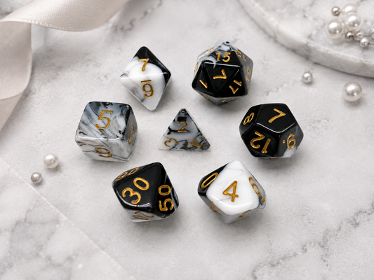 Classic Black & White Dyed – 7 Pack RPG Dice