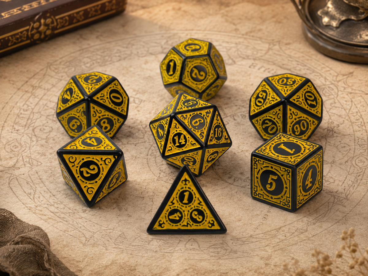 King in Yellow Runic Engraved – 7 Pack RPG Dice