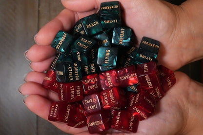 Red and Teal MTG Keyword Dice – 12 Pack